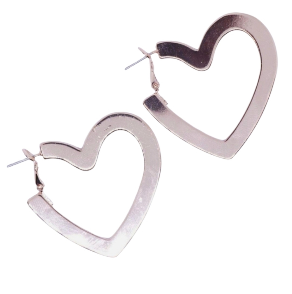 Gold heart hoop‎ earrings